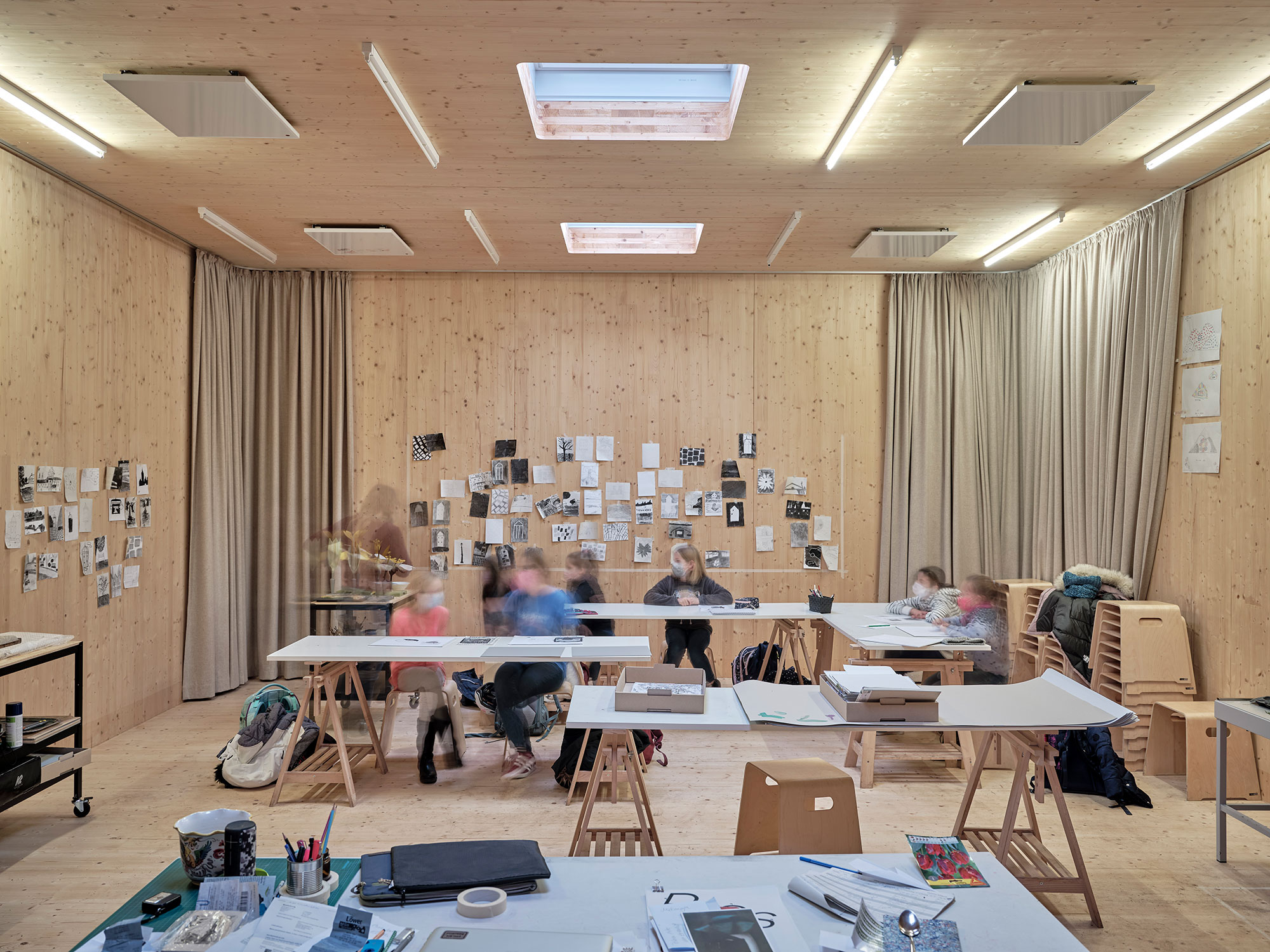 Das fliegende Klassenzimmer, Foto Norbert Miguletz